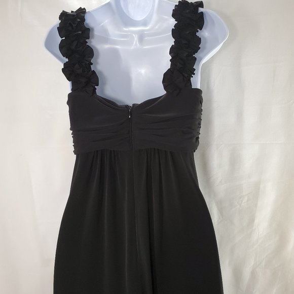 Women’s Black Ruffle V Neck Dress Built in Bra - Picture 6 of 7